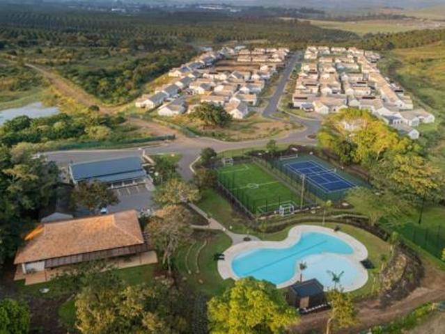 Townhouse for rent in Princess Grant, Kwazulu-natal