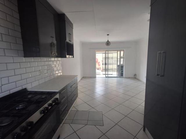 Townhouse for rent in Jansenpark, City of Ekurhuleni Metropolitan Municipality