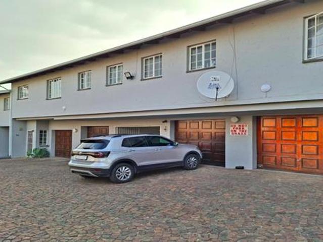 Townhouse for rent in Ekurhuleni, Gauteng