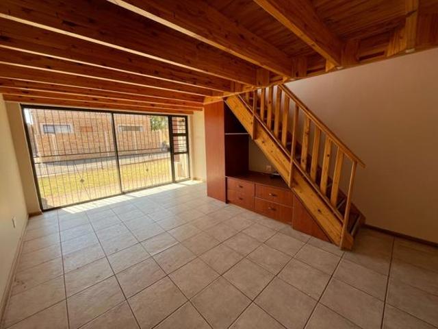 Townhouse for sale in Bloemfontein, Free State