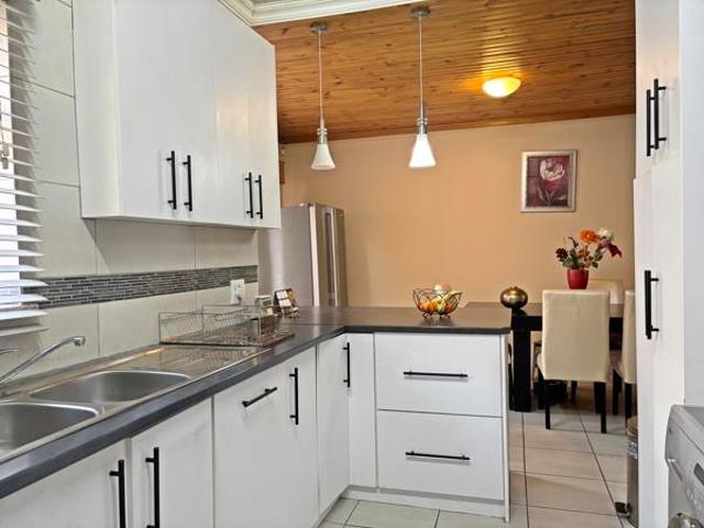 Townhouse for sale in Bloemfontein, Free State