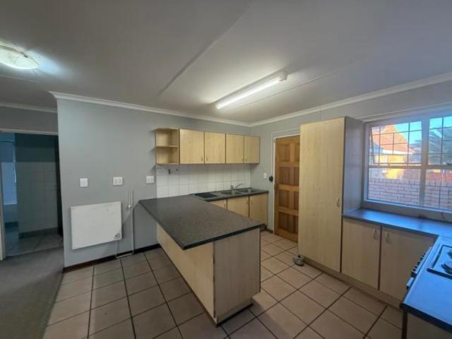 Townhouse for sale in Bloemfontein, Free State