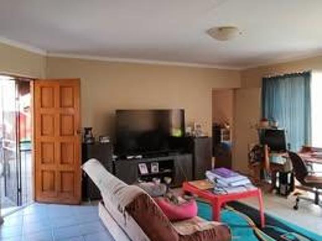 Townhouse for sale in Bloemfontein, Free State