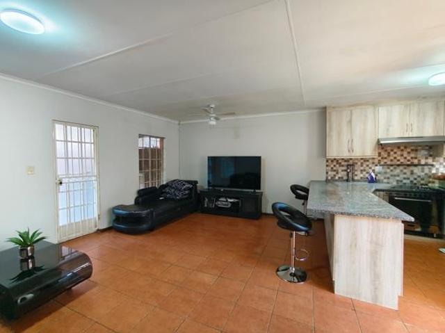 Townhouse for sale in Bloemfontein, Mangaung Metropolitan Municipality