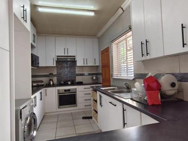 Townhouse for sale in Bloemfontein, Free State