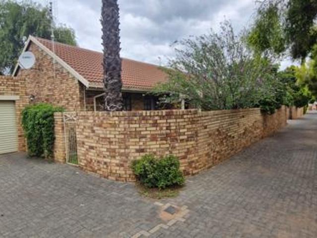 Townhouse for sale in Bloemfontein, Free State
