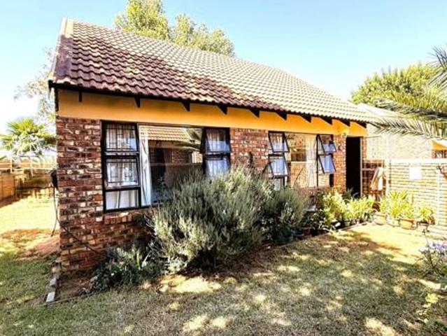 Townhouse for sale in Bloemfontein, Free State
