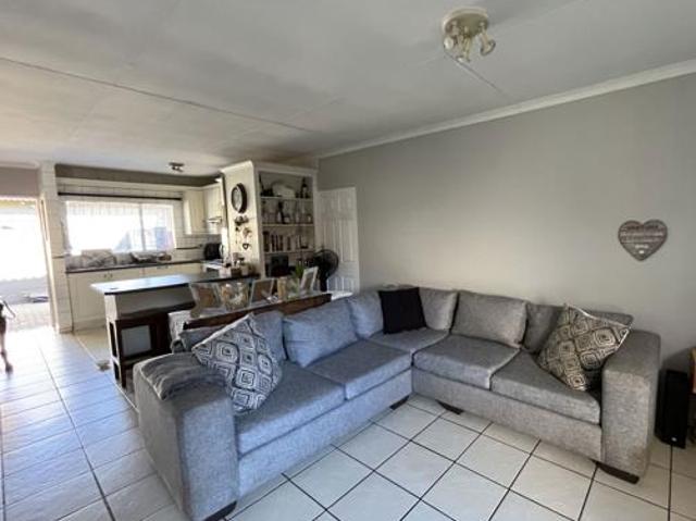 Townhouse for sale in Bloemfontein, Free State