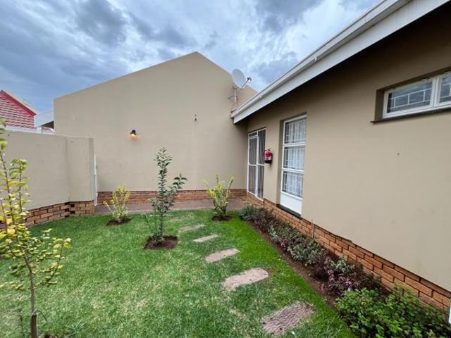 Townhouse for sale in Bloemfontein, Free State
