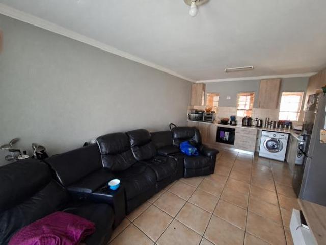 Townhouse for rent in Westonaria, Gauteng