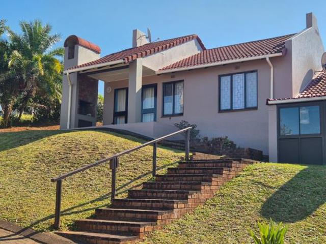 Townhouse for sale in Port Edward, Hibiscus Coast Local Municipality