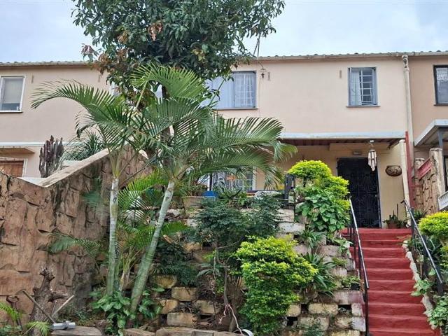 Townhouse for sale in Seaview, Kwazulu-natal