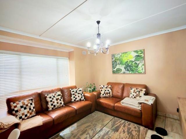 Townhouse for rent in Umgungundlovu, Kwazulu-natal