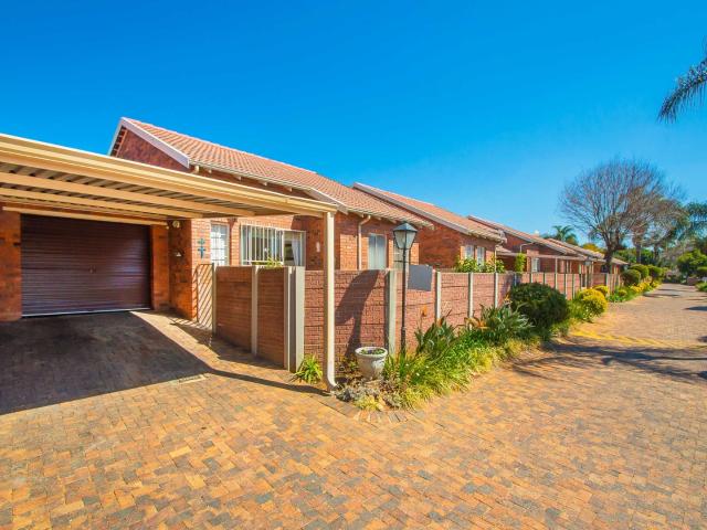 Townhouse for sale in Nooitgedacht, Gauteng