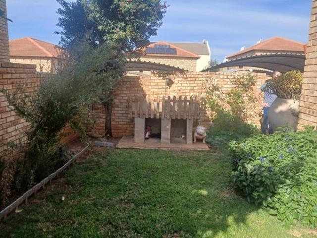 Townhouse for rent in Westonaria, Gauteng
