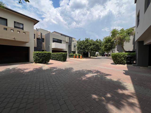 Townhouse for sale in Waterkloof, Gauteng