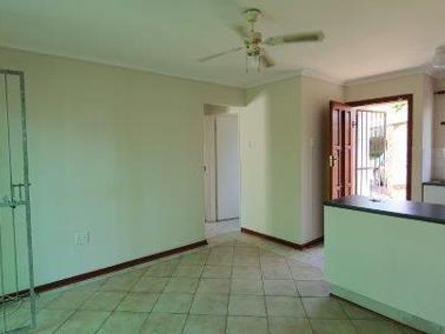 Townhouse for rent in Nelson Mandela Bay Ward 18, Nelson Mandela Bay Metropolitan Municipality