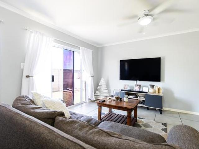 Townhouse for sale in Nelson Mandela Bay Ward 18, Nelson Mandela Bay Metropolitan Municipality