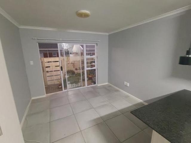 Townhouse for rent in Nelson Mandela Bay Ward 18, Nelson Mandela Bay Metropolitan Municipality