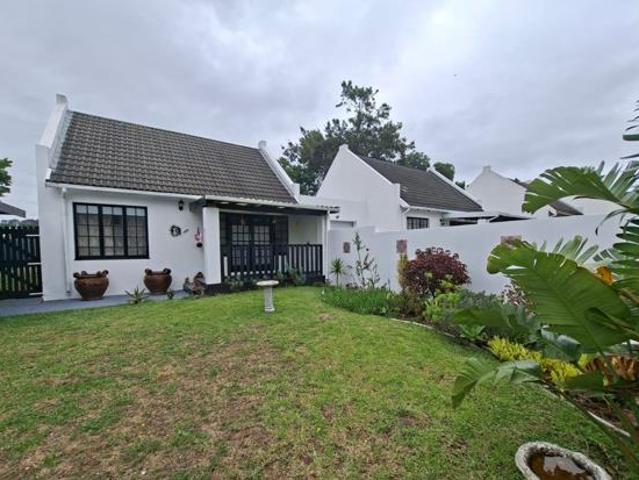 Townhouse for sale in Port Elizabeth, Eastern Cape