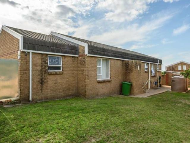 Townhouse for sale in Eastern Cape