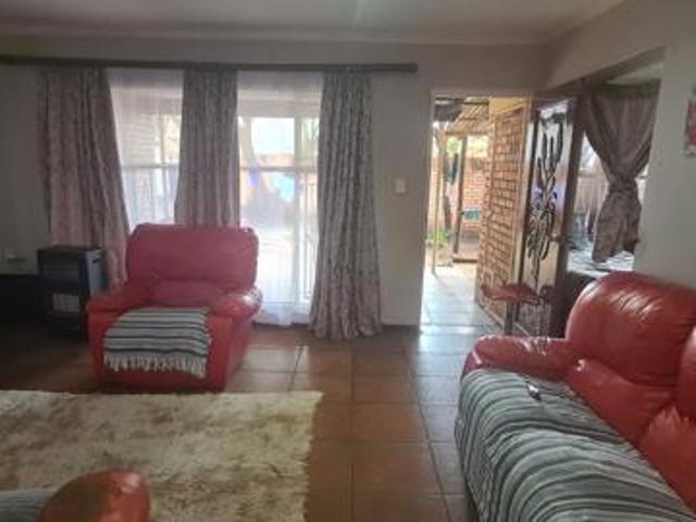Townhouse for sale in Ehlanzeni, Mpumalanga