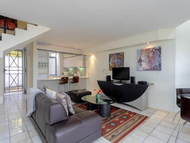 Townhouse for rent in Vosloorus, Gauteng