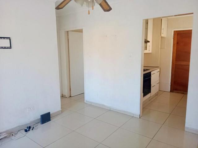 Townhouse for rent in Vosloorus, Gauteng