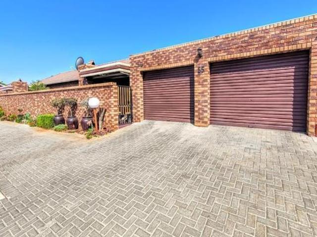 House for rent in Waterkloof, Gauteng