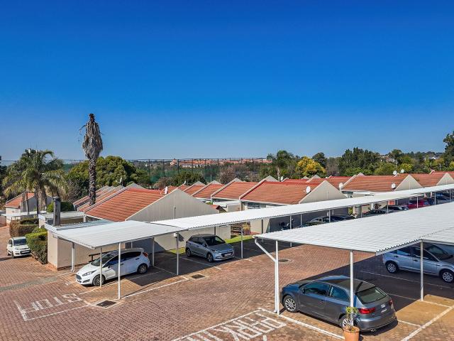 Townhouse for sale in Alexandra, Gauteng