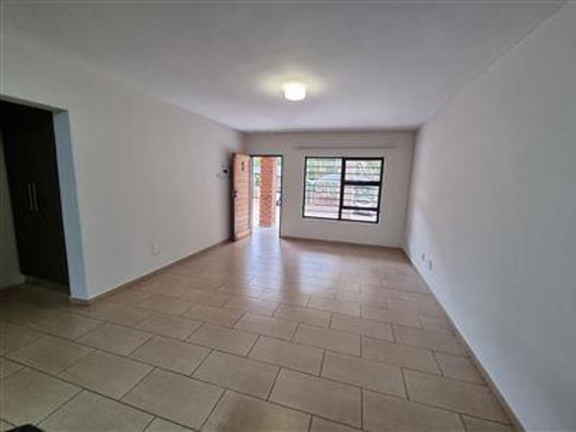 Townhouse for rent in Louis Trichardt, Makhado Local Municipality