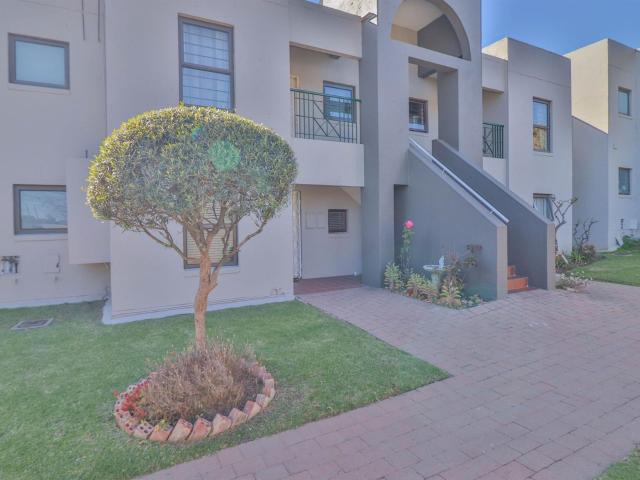Townhouse for sale in Edenvale, Gauteng