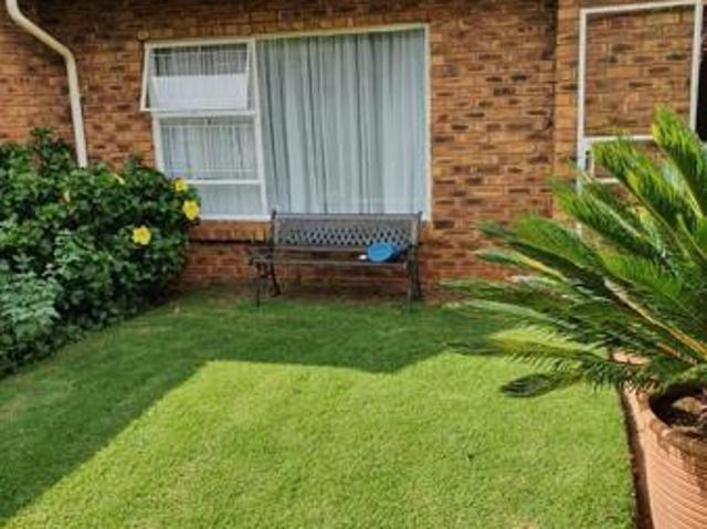 Townhouse for rent in Ekurhuleni, Gauteng