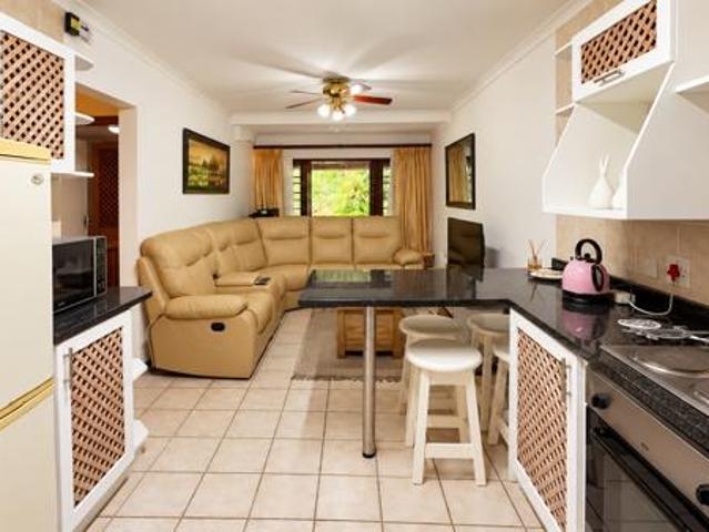 Townhouse for rent in Margate, Hibiscus Coast Local Municipality
