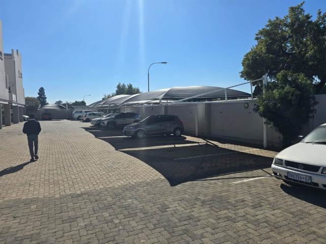 Townhouse for sale in Ekurhuleni, Gauteng
