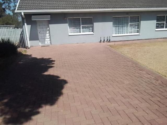House for rent in Vosloorus, Gauteng