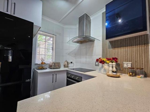 Townhouse for sale in UMhlathuze Municipality, Kwazulu-natal