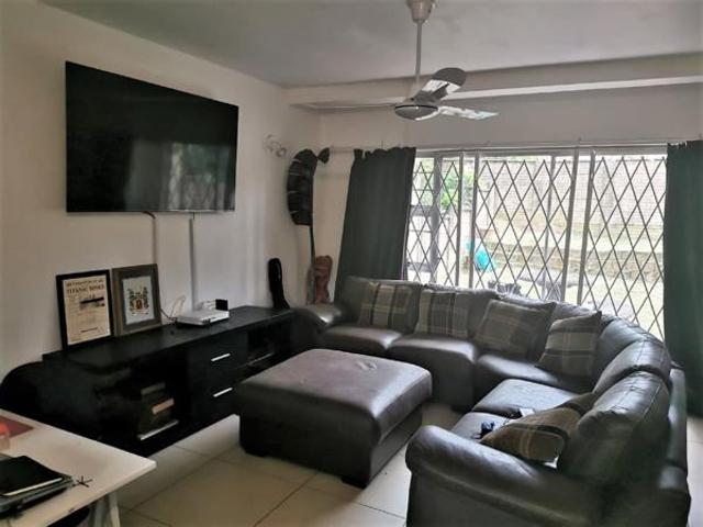 Townhouse for sale in UMhlathuze Municipality, Kwazulu-natal