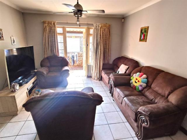 Townhouse for sale in UMhlathuze Municipality, Kwazulu-natal