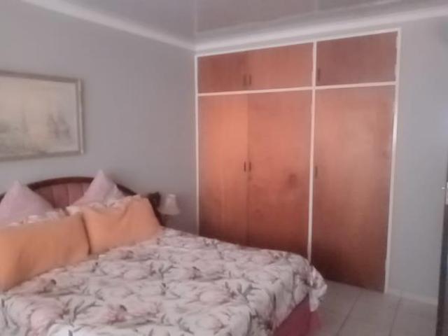Townhouse for sale in Dr Kenneth Kaunda, North West