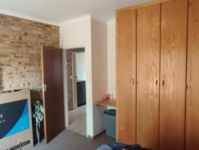 Townhouse for sale in Dr Kenneth Kaunda, North West