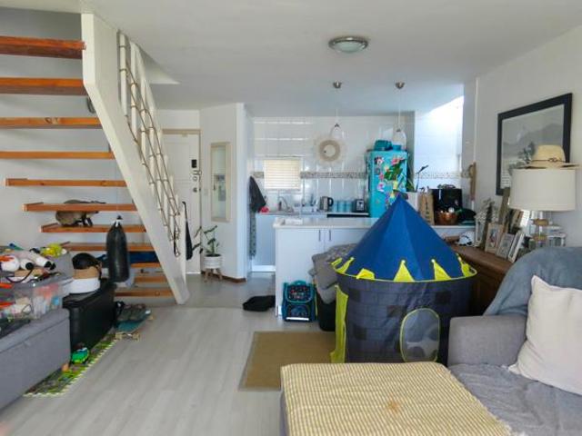 Townhouse for sale in Cape Town, Western Cape