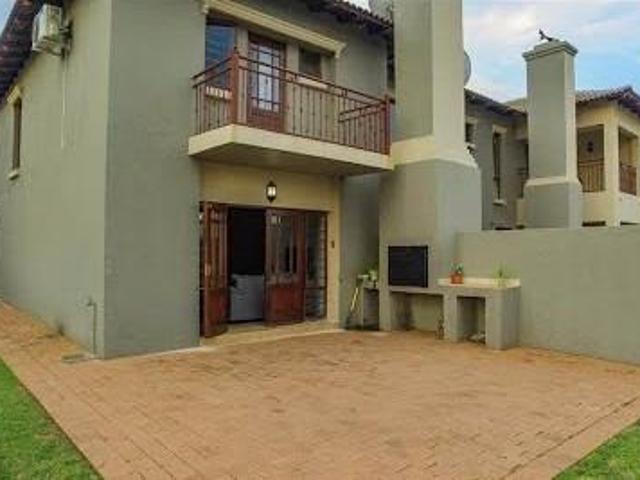 Townhouse for rent in North West