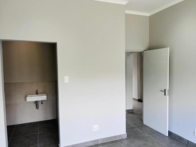 Townhouse for rent in North West