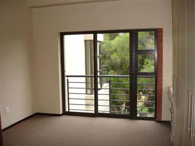 Townhouse for rent in Vosloorus, Gauteng