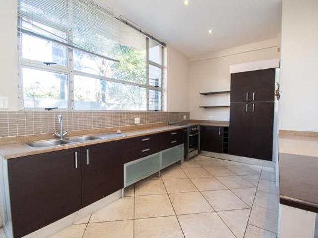 Townhouse for rent in Vosloorus, Gauteng