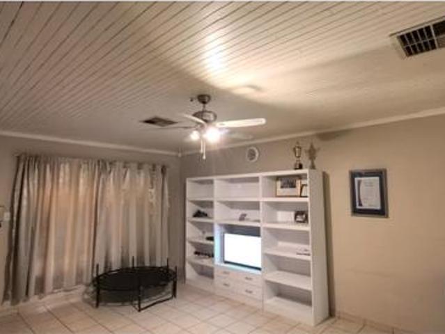 Townhouse for sale in Frances Baard, Northern Cape