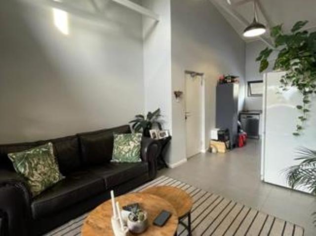 Townhouse for rent in Waterkloof, Gauteng