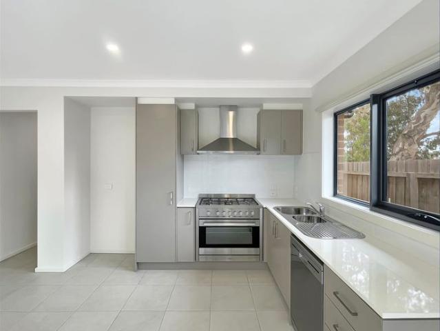 Townhouse for rent in Camerons Creek, Victoria