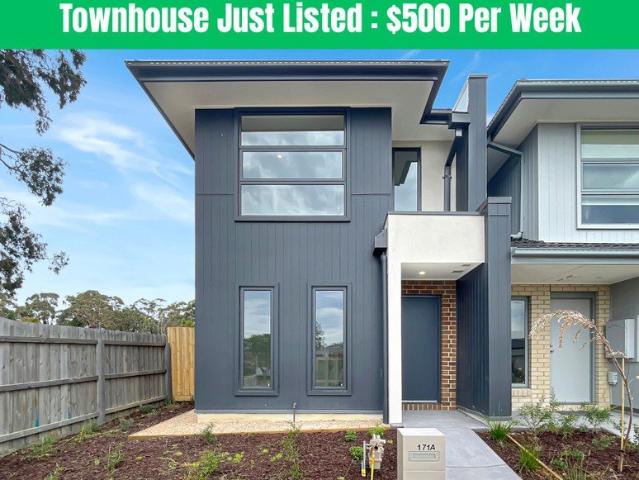 Townhouse for rent in Mernda on the Park, Melbourne